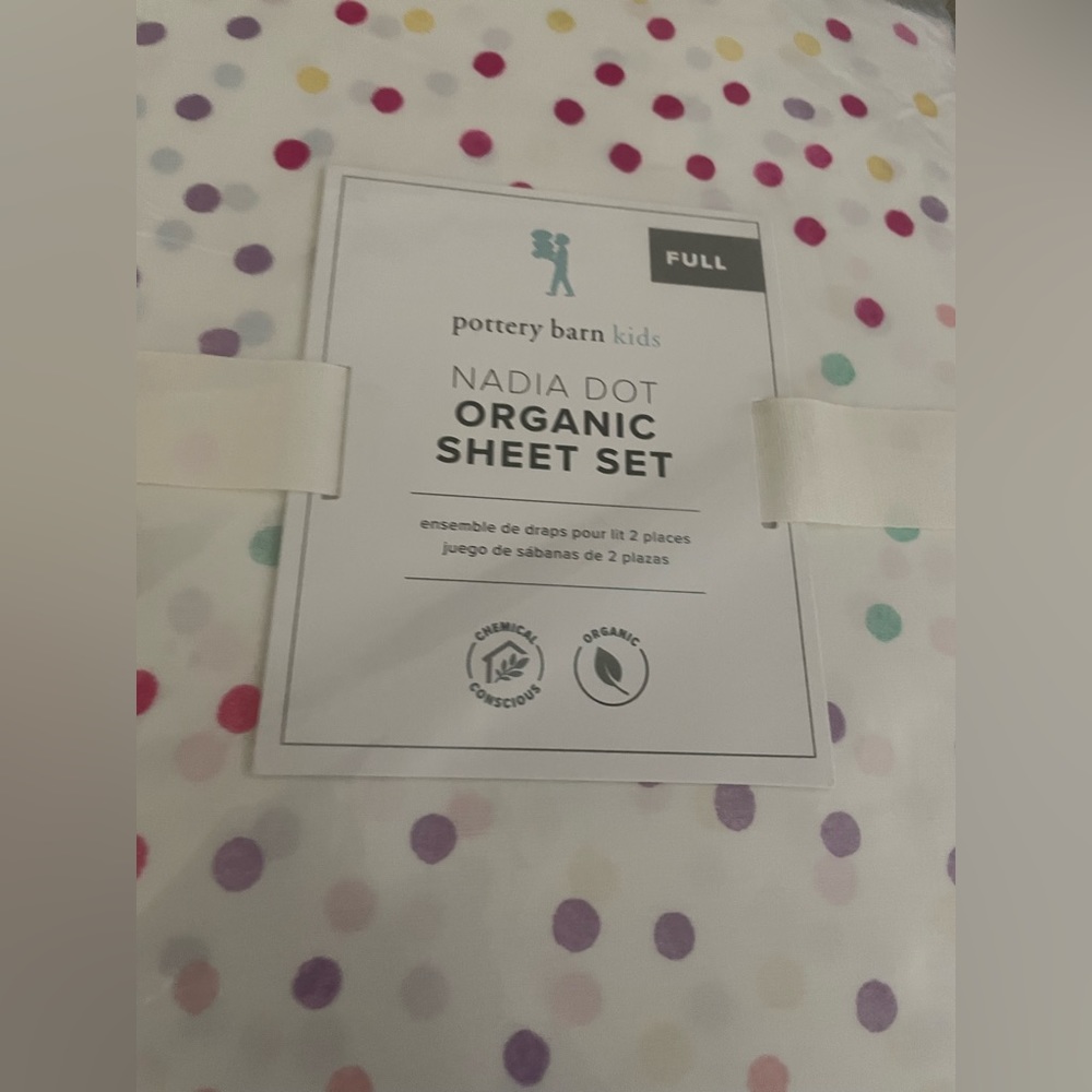 Pottery Barn Kids Nadia Dot Full organic sheet set without pillowcases